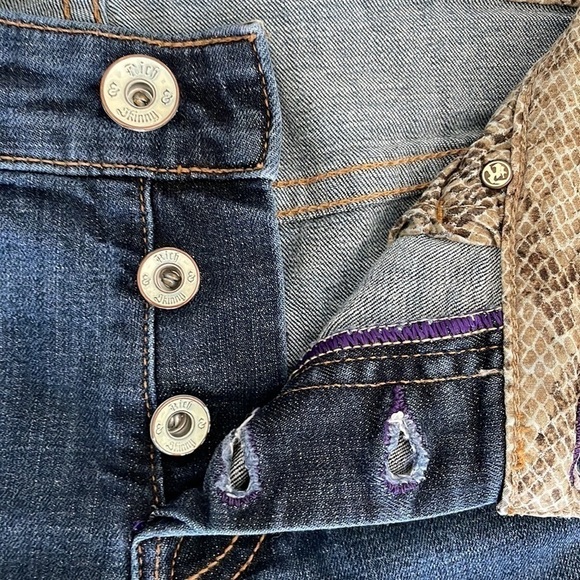 Sz26 Rich & Skinny Straight Leg distressed Dark blue wash EUC - Picture 7 of 10